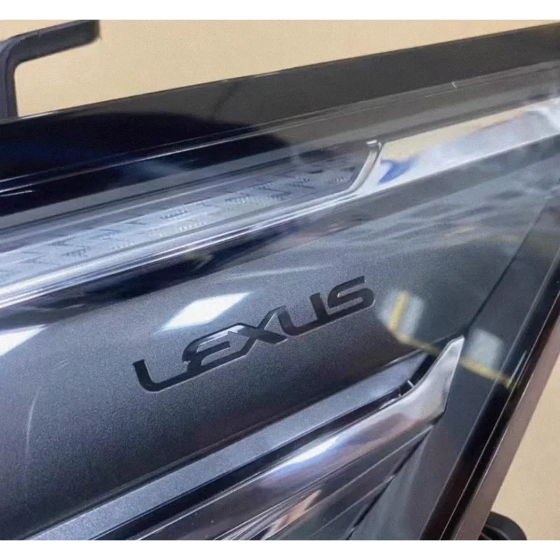 Už Lexus CT200h priekinis žibintas 2017-2022 Už 