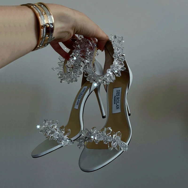2023 vasaros naują ledo gėlių kristalų aukšti kulniukai moterų pasakų stiliaus, plonas kulnas balti vestuviniai batai, kalnų krištolas sandalai Nuotrauka 2