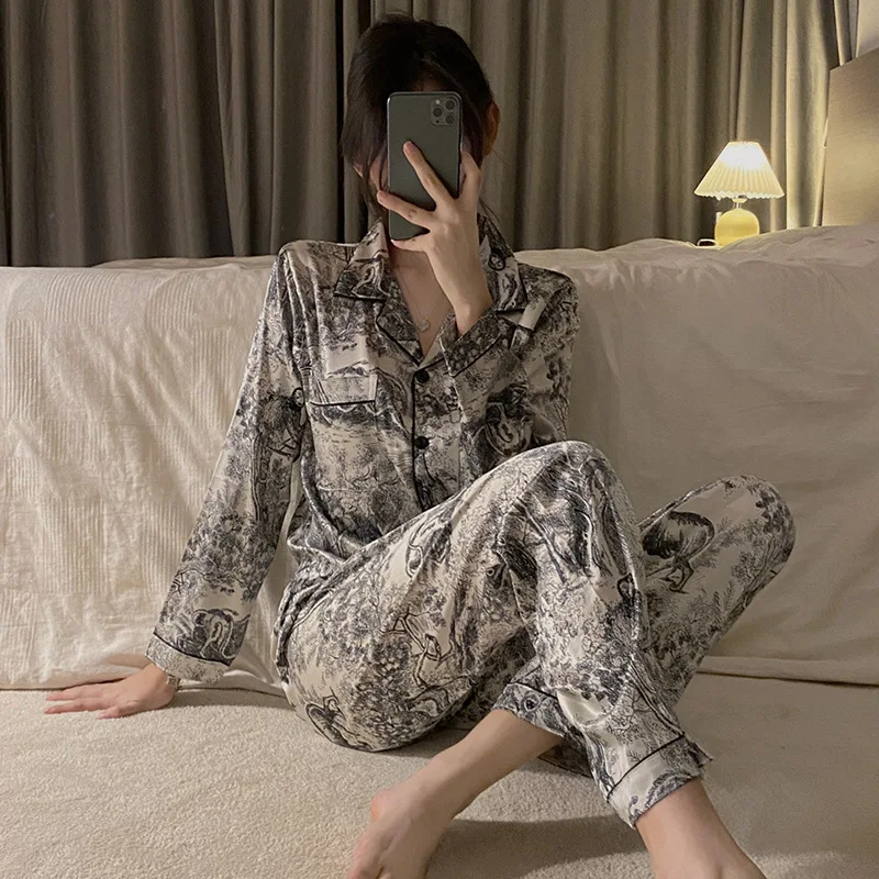 Moterų 2 Gabalas Pižama Nustatyti Gėlių Pijama Dirbtiniais Šilko Satino Pyjama Moterų Sleepwear ilgomis Rankovėmis Atvartas, Marškinėliai, Kelnės, Kostiumai Homewear Nuotrauka 0